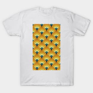 groovy wallpaper T-Shirt